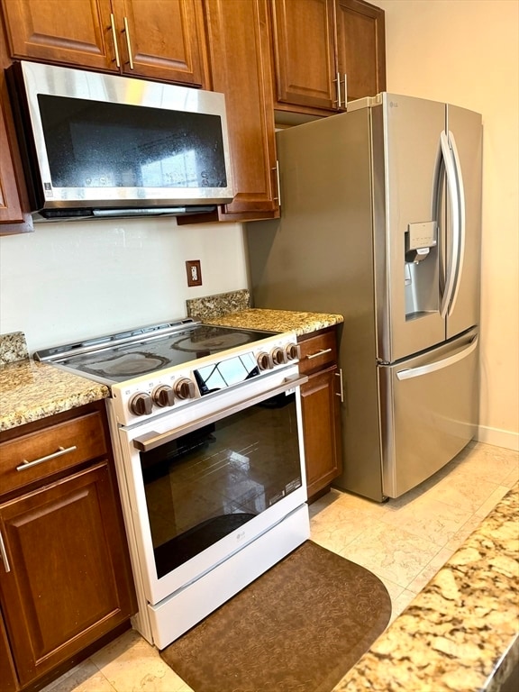 Building Photo - 72 Ashland St