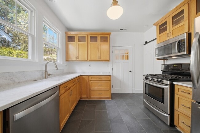 Building Photo - 414 Massachusetts Ave