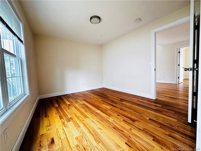 Building Photo - 31 Brainerd Rd