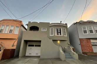 Building Photo - 51 Paulding St