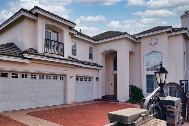 Building Photo - 8240 Sheffield Rd