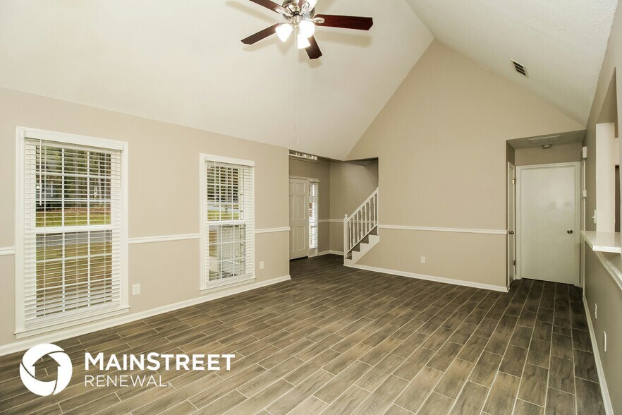 Building Photo - 7729 St James Ct