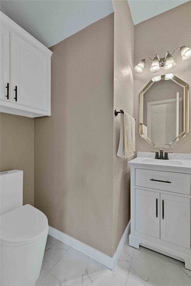 Building Photo - 7305 Oak Leaf Dr