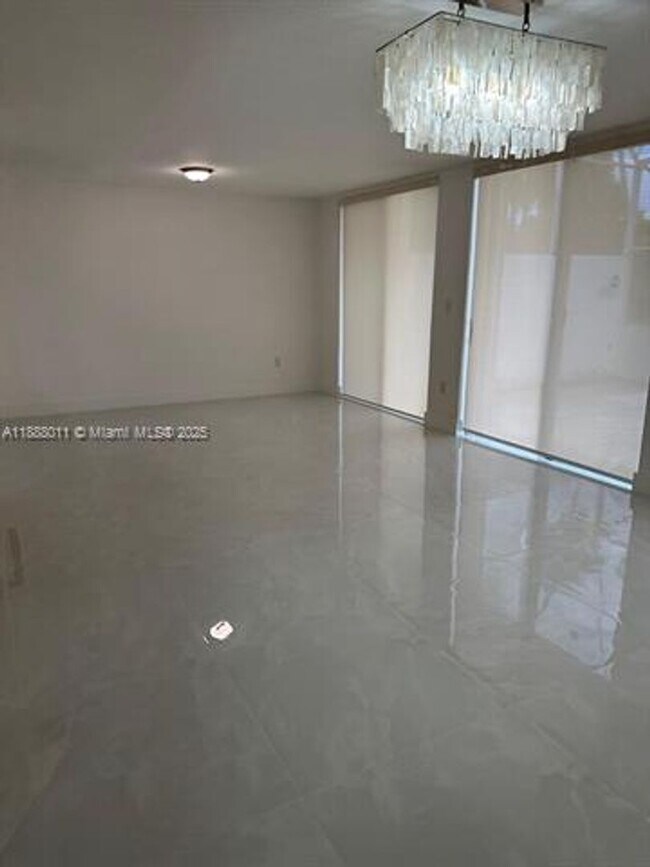 Building Photo - 6444 NW 109th Ave