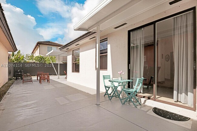 Building Photo - 16082 SW 68th Terrace