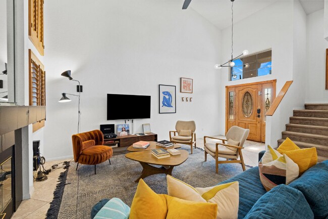 Building Photo - 47765 Tulip Pl