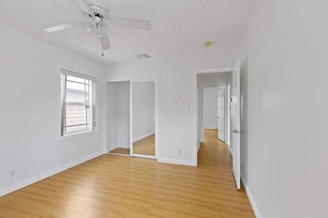 Building Photo - Charming 3 Bedroom / 1.5 Bathroom Home in ...