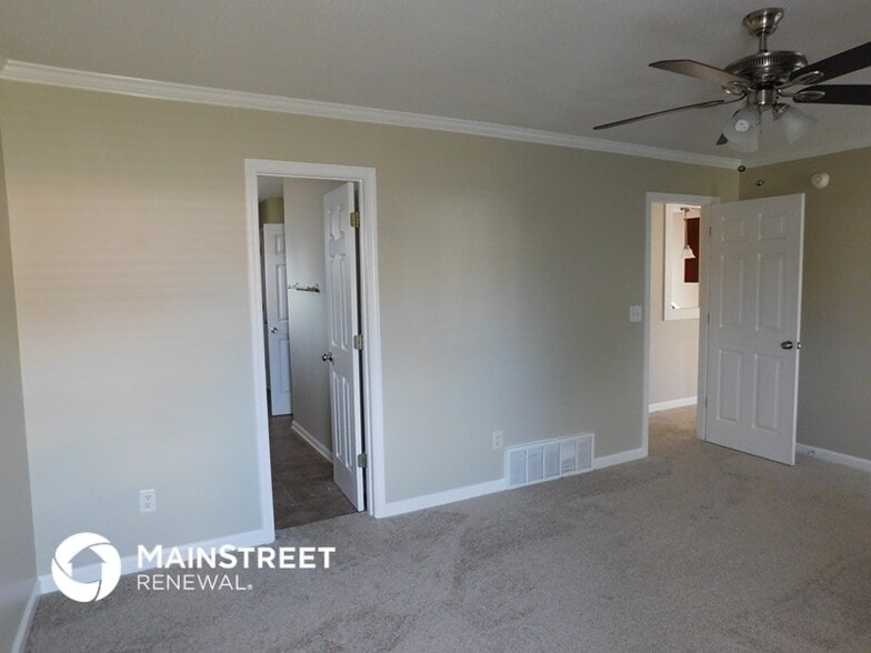 Building Photo - 6198 Braybourne Main