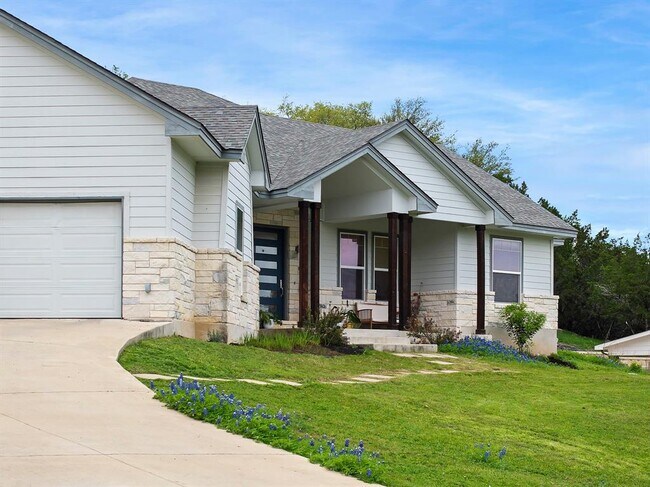 Building Photo - 706 Stow Dr