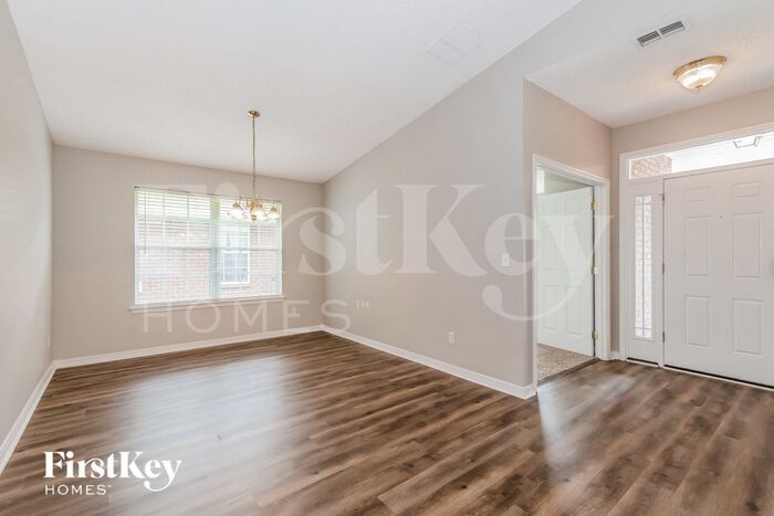 Building Photo - 7354 Ironside Dr W