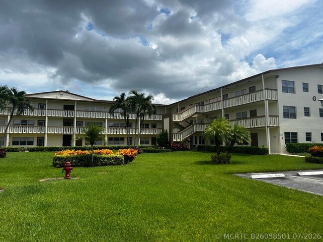 Building Photo - 254 Mansfield G