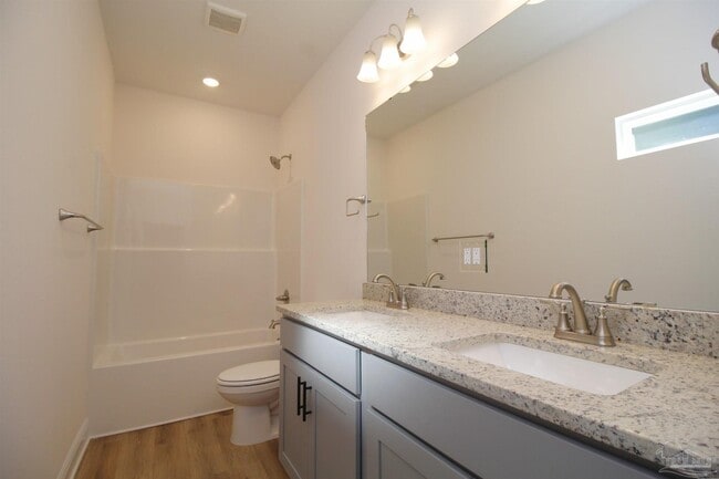 Building Photo - 1416 N Hayne St