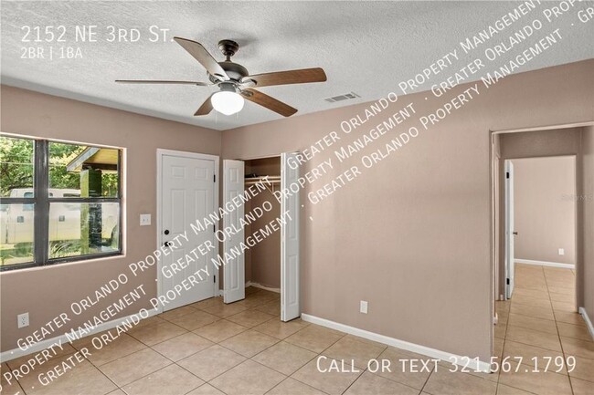 Building Photo - Two bedroom 1 bath - half off second momth