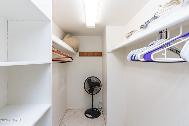 Building Photo - 4201 E Camelback Rd