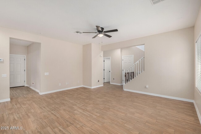 Building Photo - 11137 E Sonrisa Ave