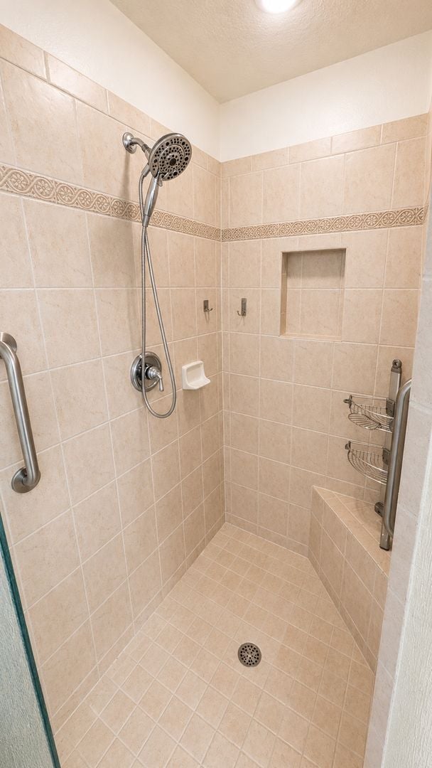 Building Photo - 6552 Moorings Point Cir
