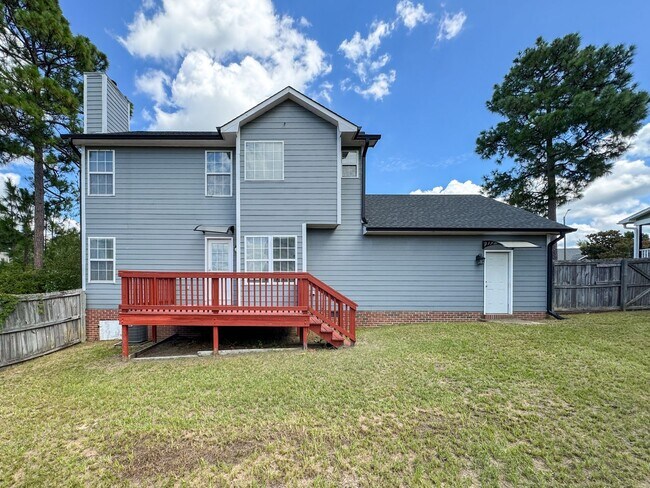 Building Photo - 800 Connaly Dr
