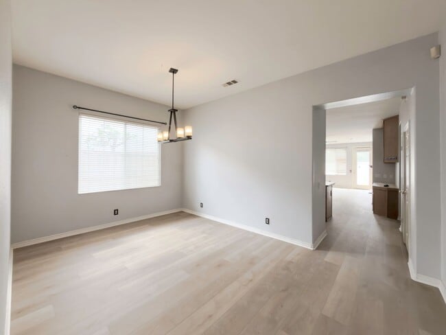 Building Photo - COMING SOON! Cute, Single Story Home For Rent In Temeku Hills!