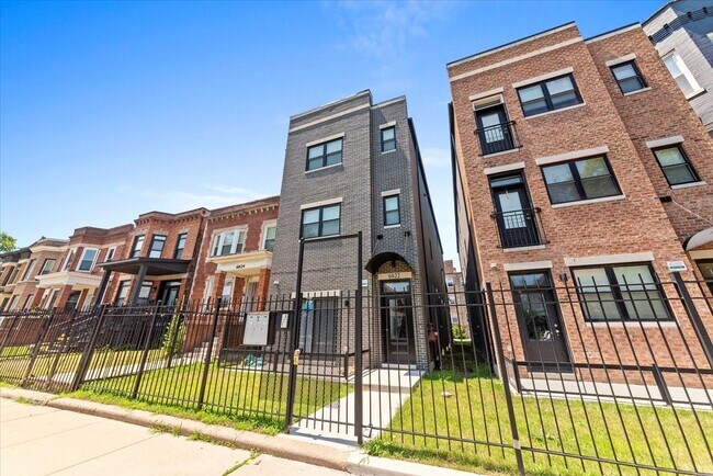 Primary Photo - 6622 S University Ave