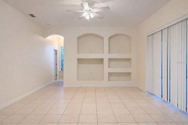 Building Photo - 540 Coventry Rd