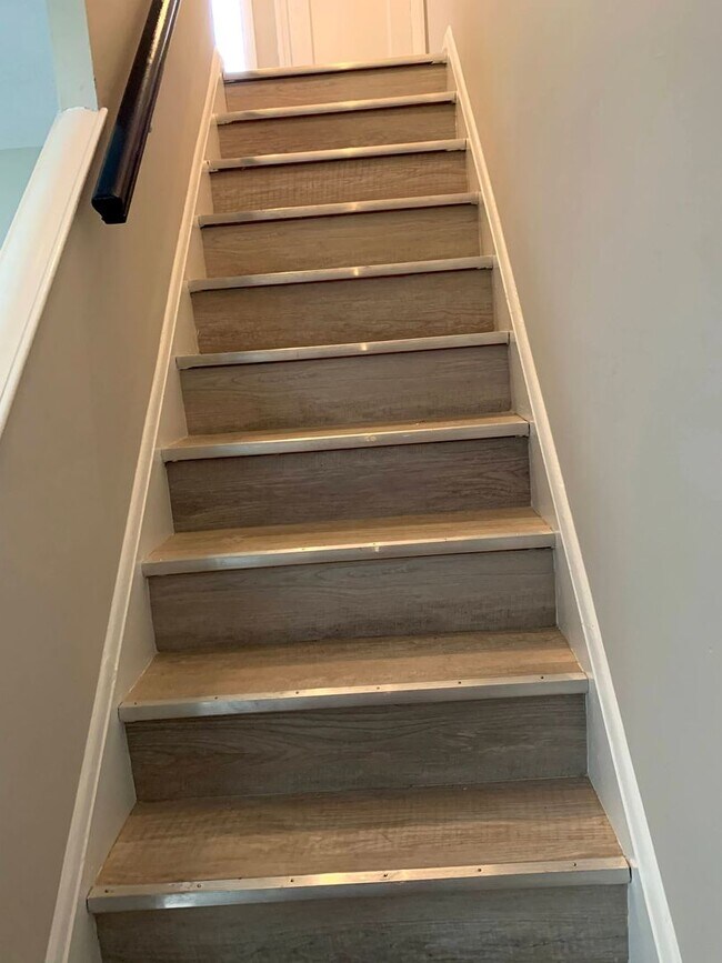 Building Photo - 5514 The Alameda