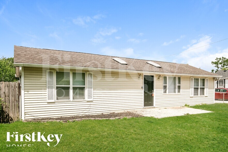 Building Photo - 3312 S Parker Ave