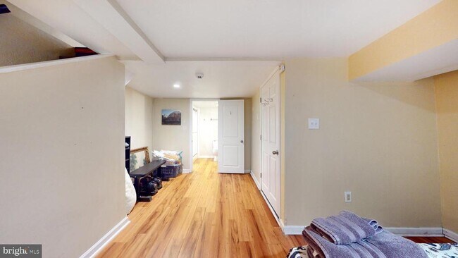 Building Photo - 769 Ardmore Ave