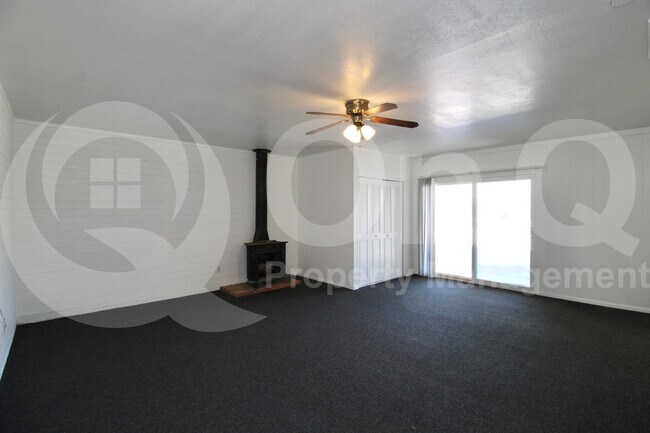 Building Photo - 124 E Minton Dr