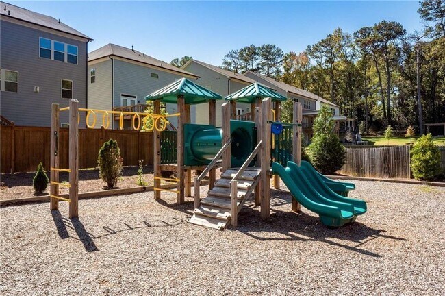 Building Photo - 156 Round Pond Dr