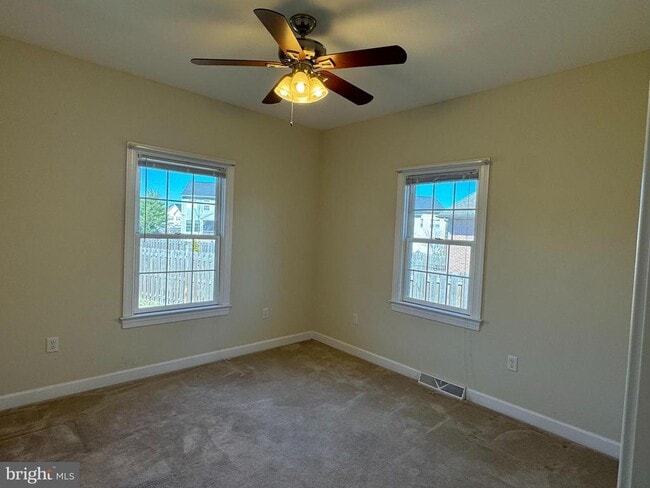 Building Photo - 151 Owens Ln