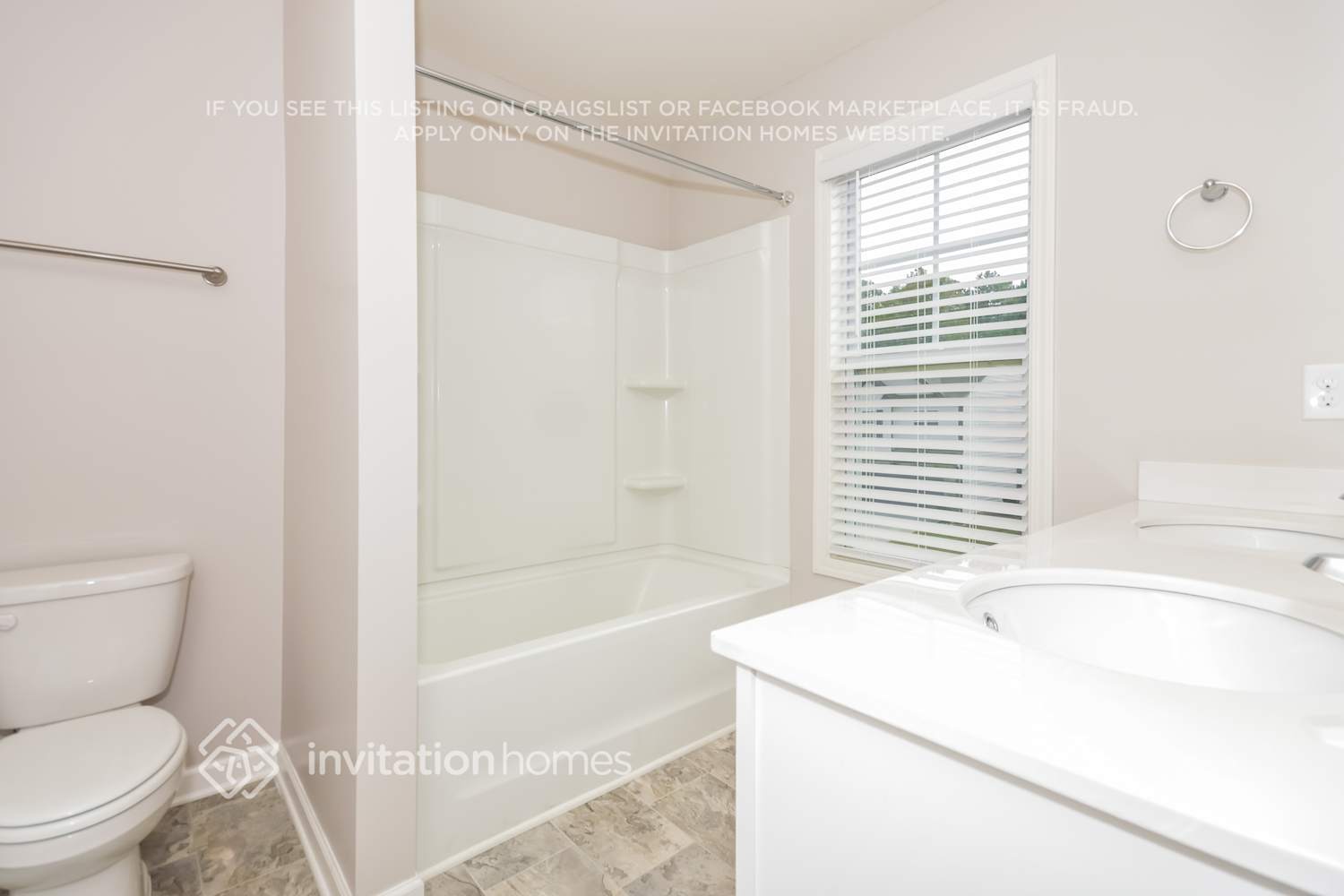 Building Photo - 119 Woodhouse Cir