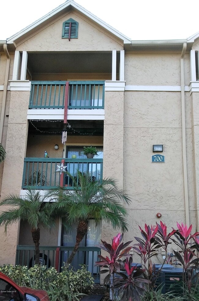 Building Photo - 7667 N Wickham Rd