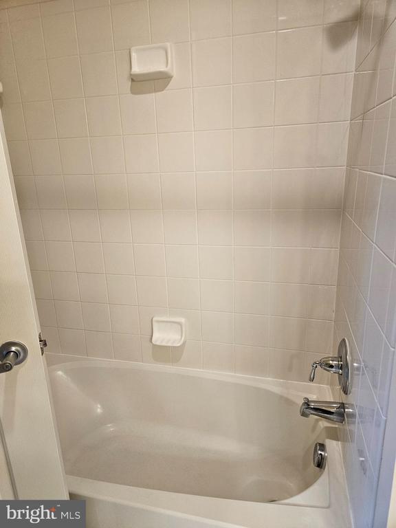 Building Photo - 603 Eden Pl