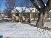 Building Photo - 4555 E 4th St