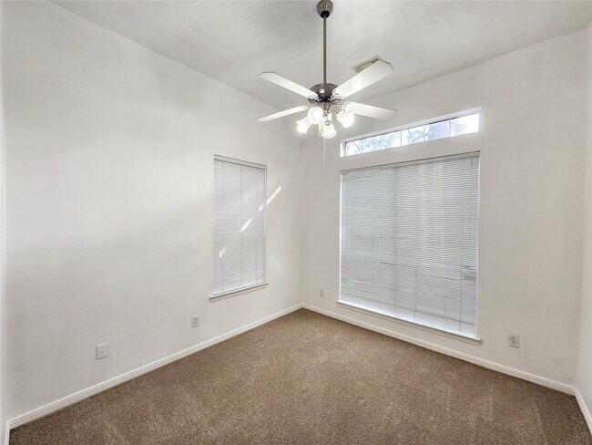 Building Photo - 18730 Dempsey Oaks Dr