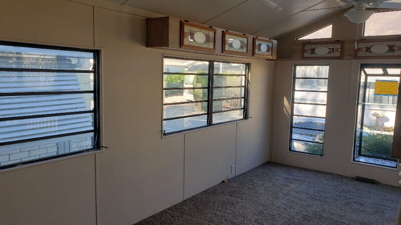 Building Photo - 966 Acorn Dr
