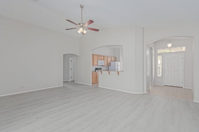 Building Photo - 11914 N 150th Ln