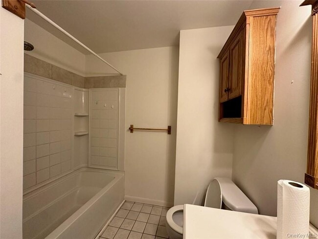 Building Photo - 26 Silo Ln