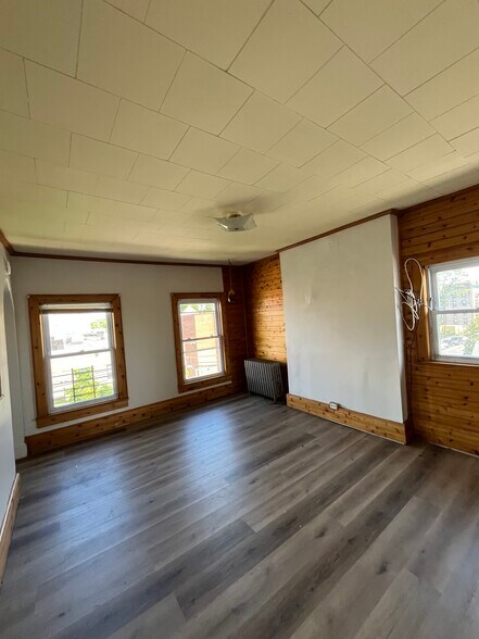 Building Photo - 141 Lembeck Ave