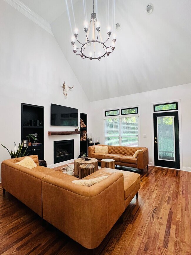 Building Photo - Knoxville 37934 - 4 bedroom, 3.5 bath home...