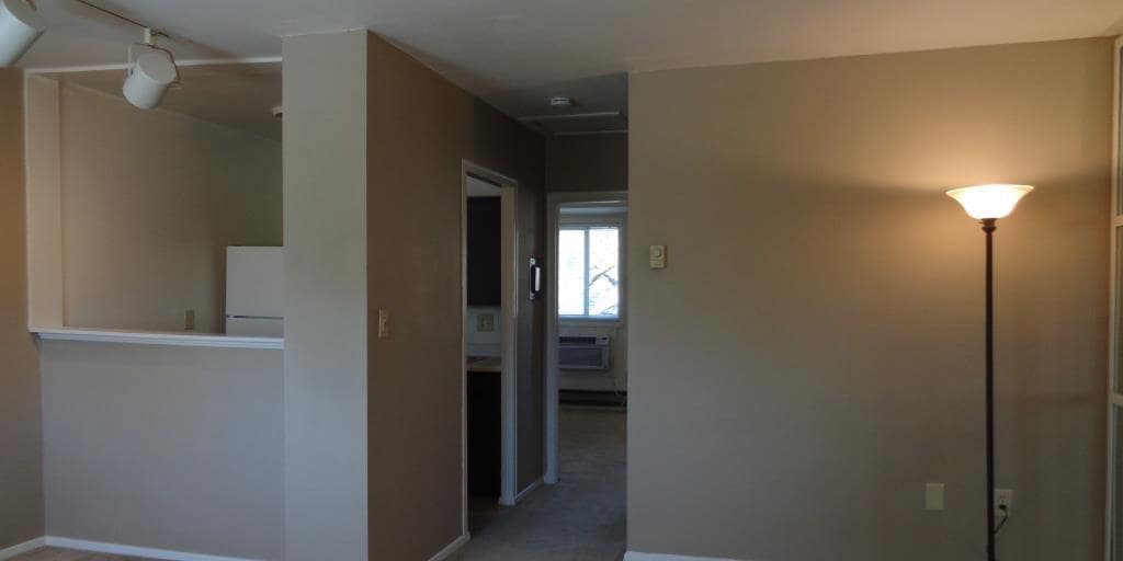 Center Hall - 9345 Reader Ln