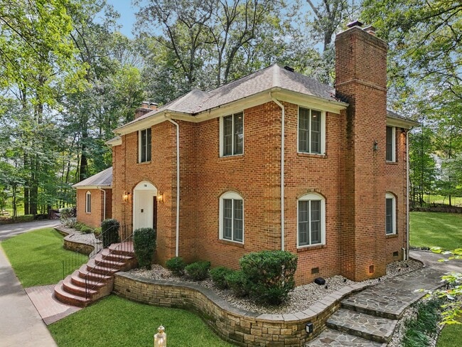 Building Photo - 7700 Warfield Rd
