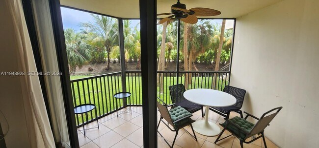 Building Photo - 20379 W Country Club Dr