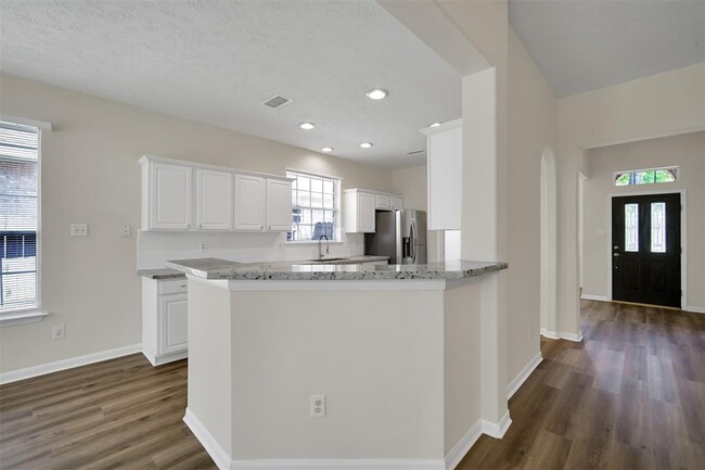 Building Photo - 59 Hidden Meadow Dr