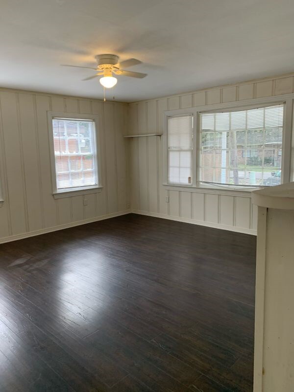 Building Photo - 141 Rosewood Dr