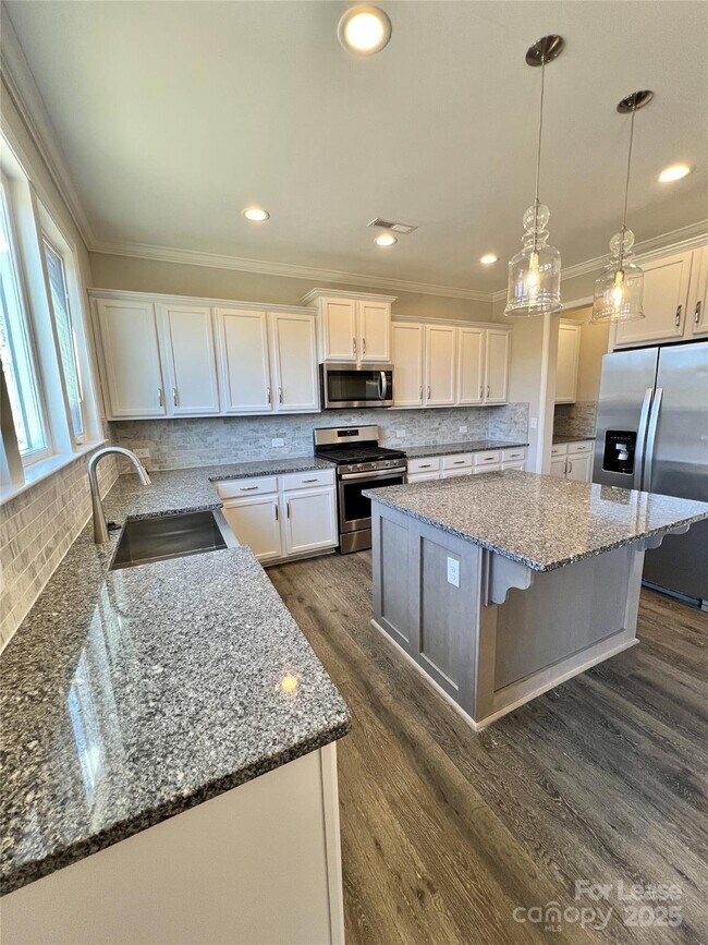 Building Photo - 1006 Creeks Landing Dr