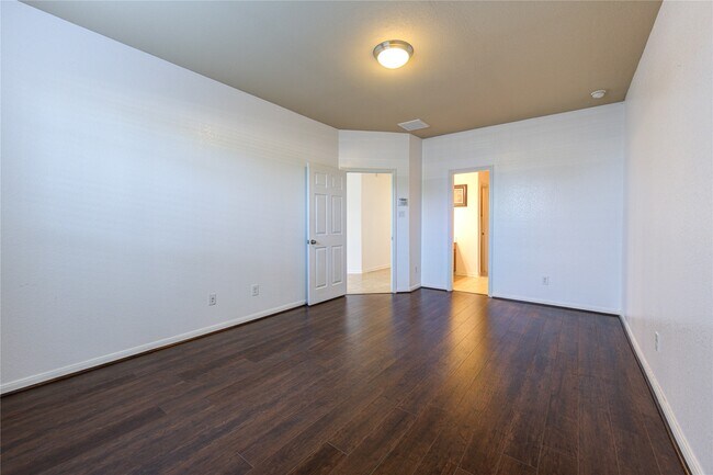 Building Photo - 1130 Glenwood Canyon Ln