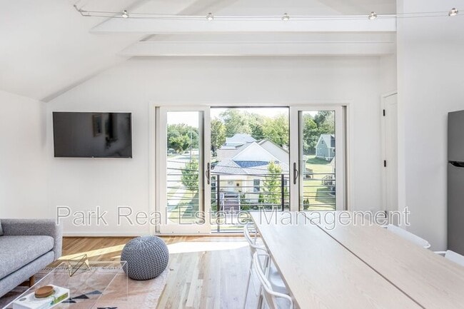 Building Photo - 123 Idlewild Ave