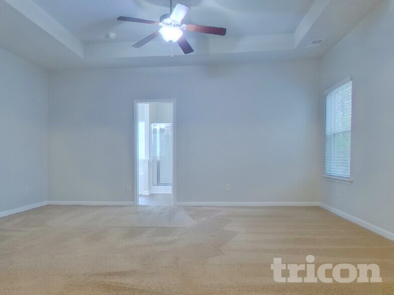 Building Photo - 55 Thorndale Ct