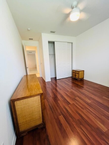 Building Photo - 6354 Astor Pl